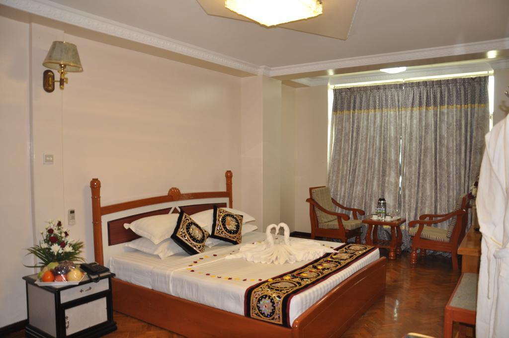 Hotel Golden Crown Mandalay