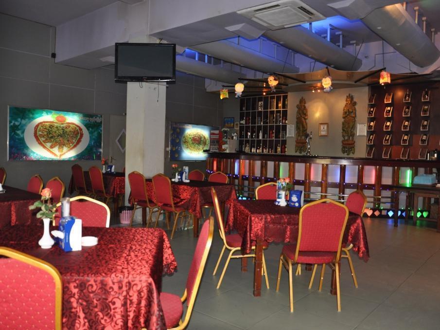 Golden Crown Hotel 2*